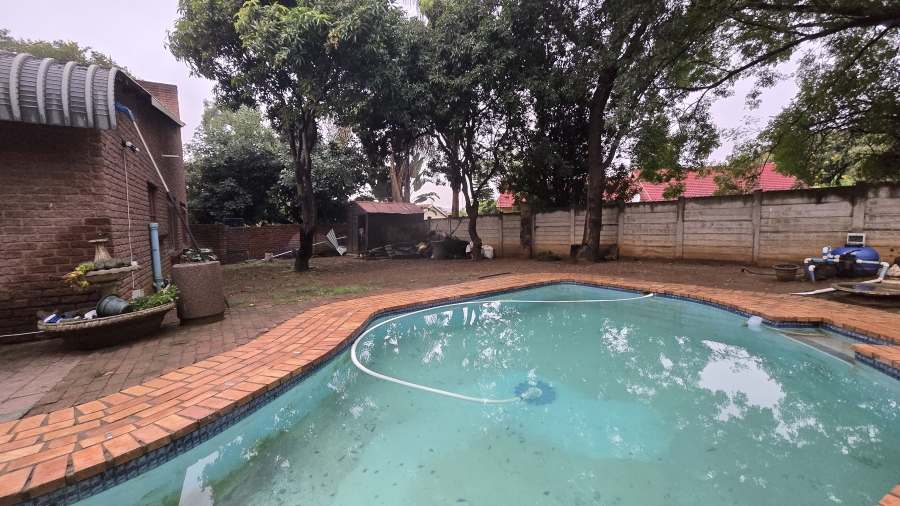 3 Bedroom Property for Sale in Geelhoutpark North West
